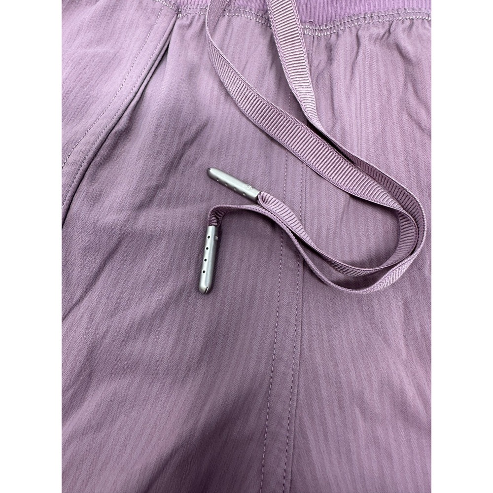 NWT ~‎ Lululemon Dance Studio High-Rise Short 3.5" Lavender Lux Women Size 4 - Picture 2 of 8
